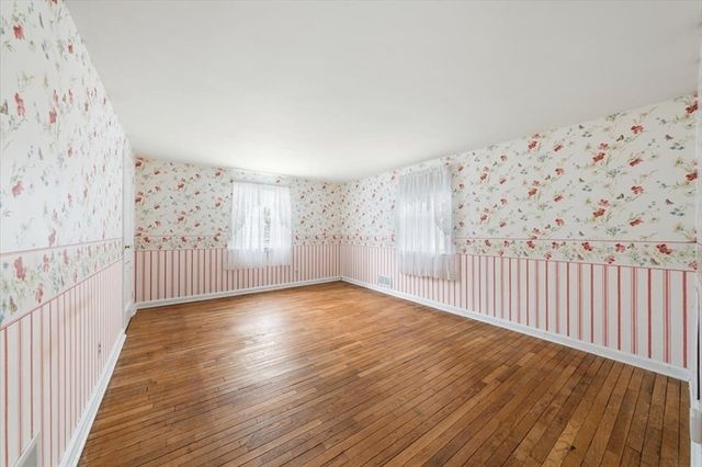 28 Barnesdale Road, Natick, MA 01760