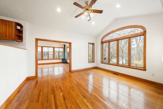 28 Barnesdale Road, Natick, MA 01760