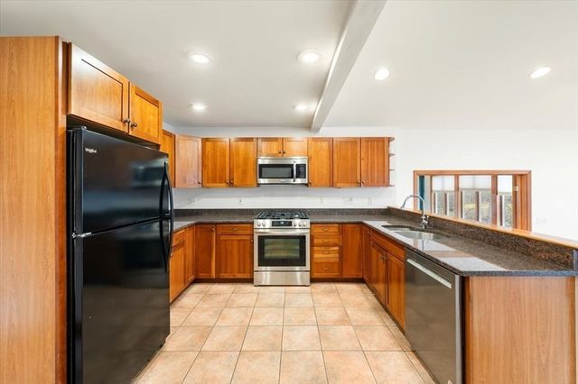 28 Barnesdale Road, Natick, MA 01760