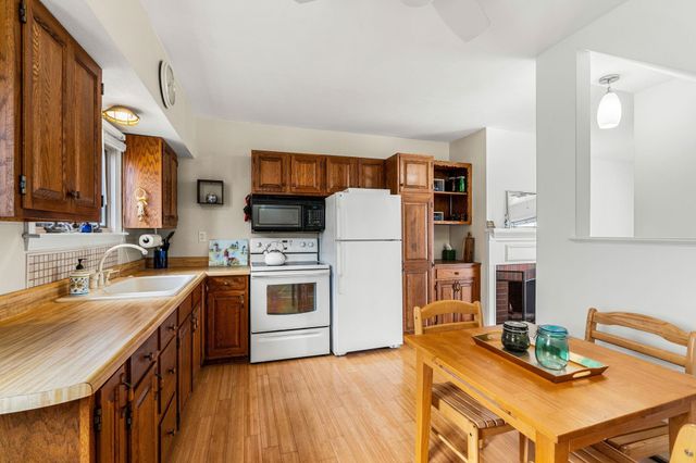 1515 Ocean Blvd Apt 4, Rye, NH 03870