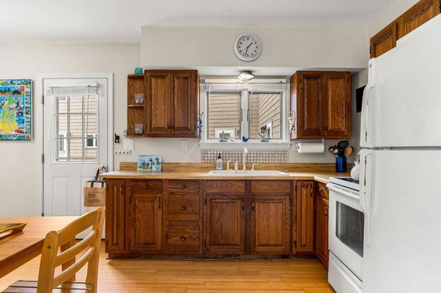 1515 Ocean Blvd Apt 4, Rye, NH 03870