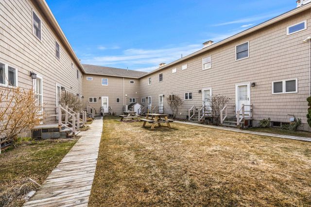 1515 Ocean Blvd Apt 4, Rye, NH 03870