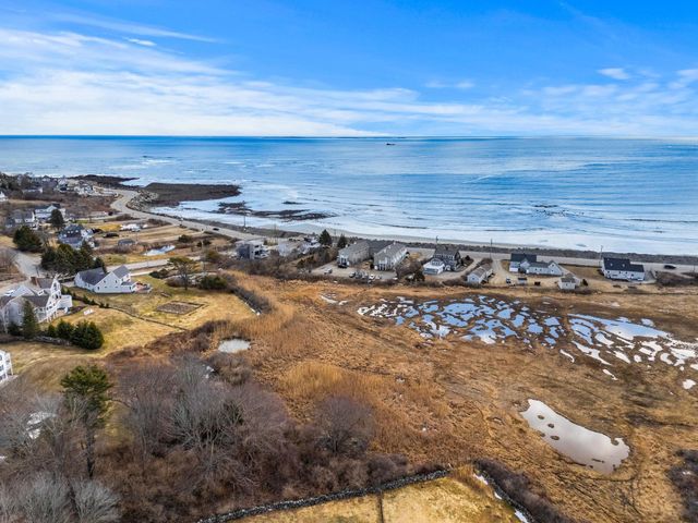 1515 Ocean Blvd Apt 4, Rye, NH 03870