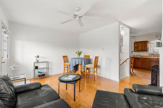 1515 Ocean Blvd Apt 4, Rye, NH 03870