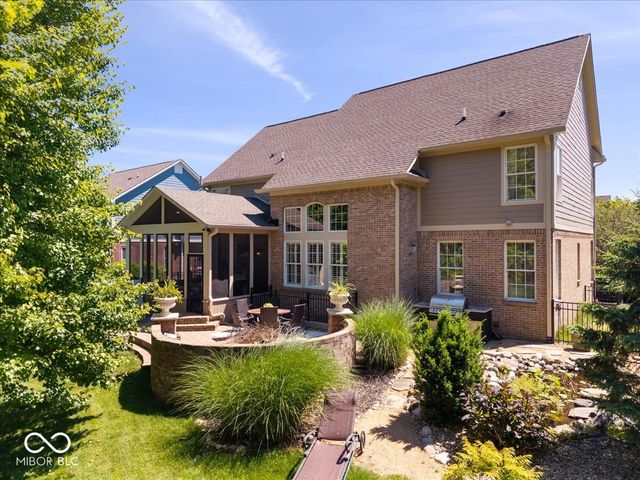 9661 Wading Crane Avenue, Fishers, IN 46055