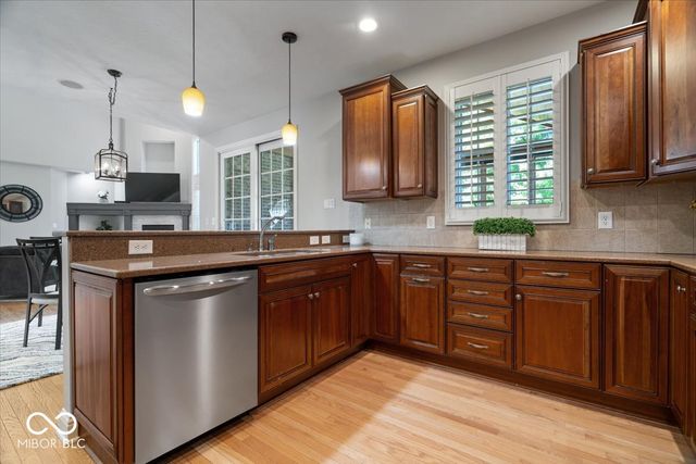 9661 Wading Crane Avenue, Fishers, IN 46055