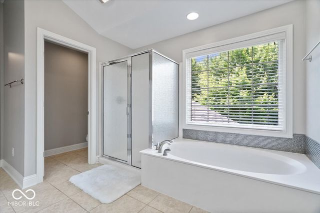 9661 Wading Crane Avenue, Fishers, IN 46055
