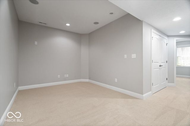 9661 Wading Crane Avenue, Fishers, IN 46055