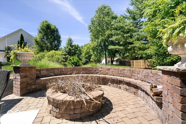 9661 Wading Crane Avenue, Fishers, IN 46055