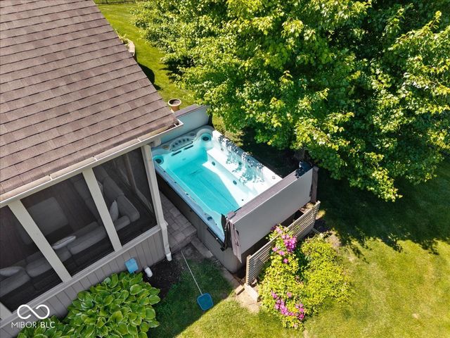 9661 Wading Crane Avenue, Fishers, IN 46055