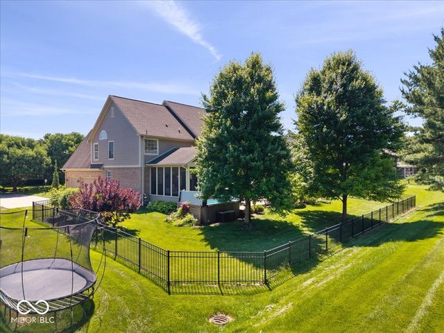 9661 Wading Crane Avenue, Fishers, IN 46055