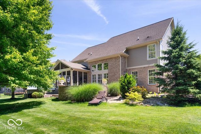 9661 Wading Crane Avenue, Fishers, IN 46055