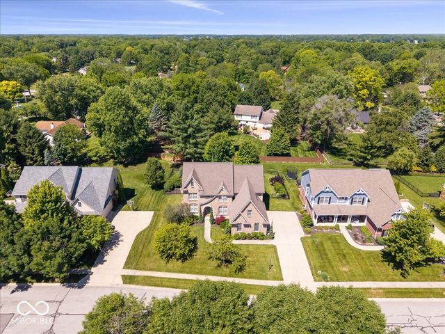 9661 Wading Crane Avenue, Fishers, IN 46055