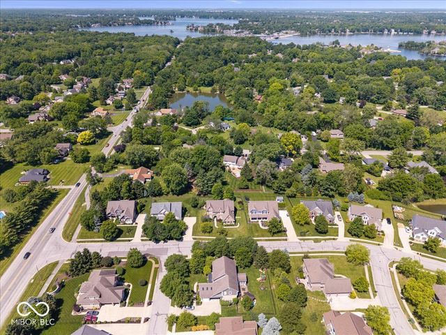 9661 Wading Crane Avenue, Fishers, IN 46055