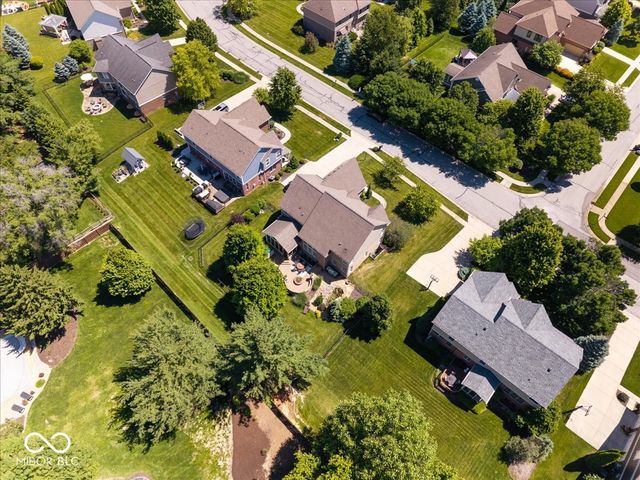 9661 Wading Crane Avenue, Fishers, IN 46055