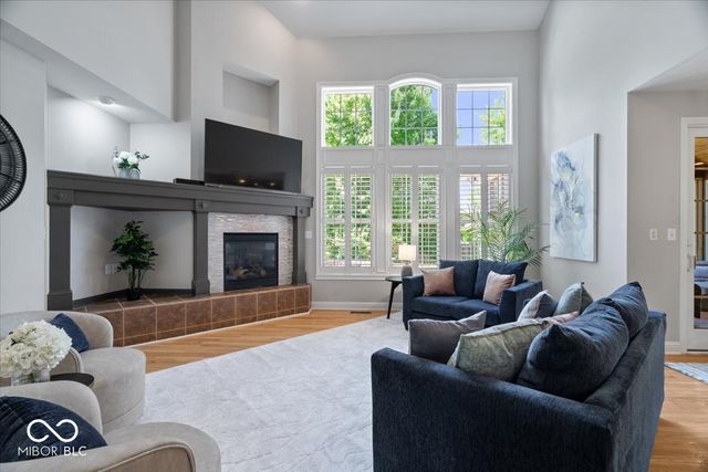 9661 Wading Crane Avenue, Fishers, IN 46055