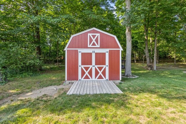 30 Kratz Ave., Attleboro, MA 02703