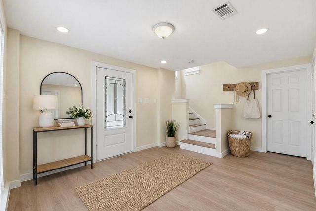 900 Cedar Road, Clear Lake Shores, TX 77565