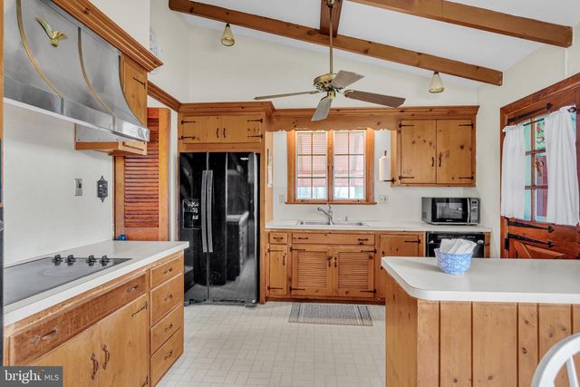 331 E WATER ST, Middletown, PA 17057