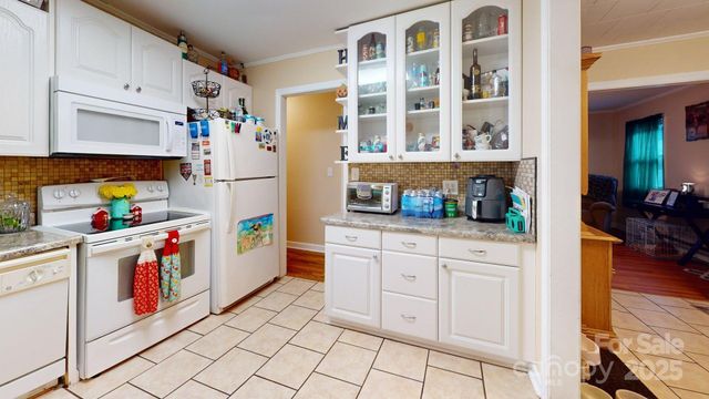 151 Sunny Street, Marion, NC 28752
