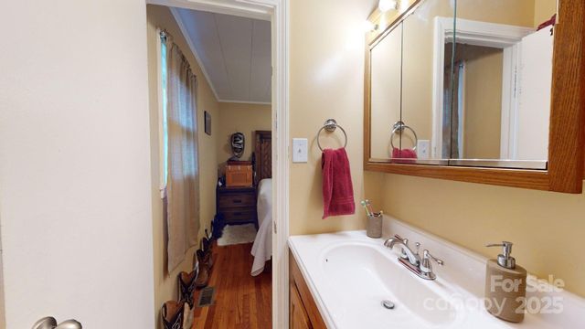151 Sunny Street, Marion, NC 28752