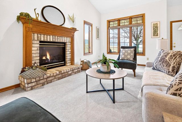 1831 E SYLVAN AVENUE, Appleton, WI 54915