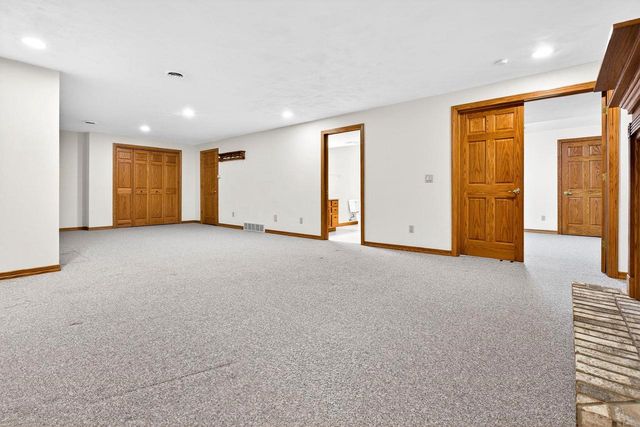 1831 E SYLVAN AVENUE, Appleton, WI 54915