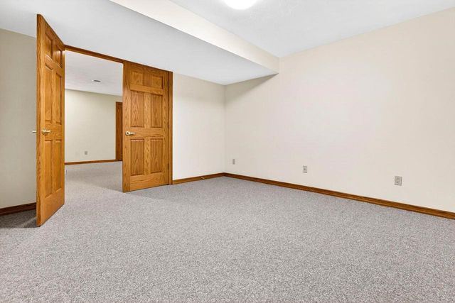 1831 E SYLVAN AVENUE, Appleton, WI 54915