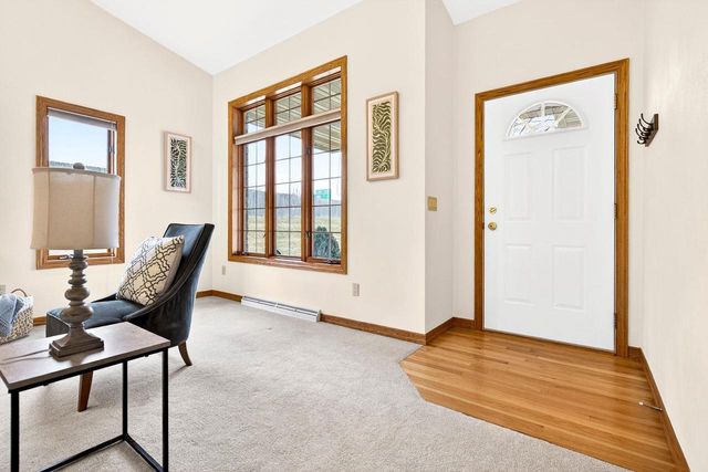 1831 E SYLVAN AVENUE, Appleton, WI 54915