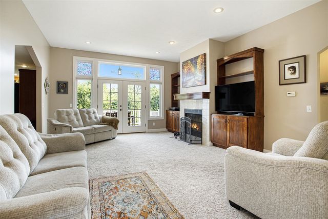 3125 Meadow Hills Drive, Middleville, MI 49333