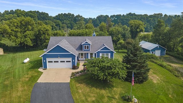 3125 Meadow Hills Drive, Middleville, MI 49333
