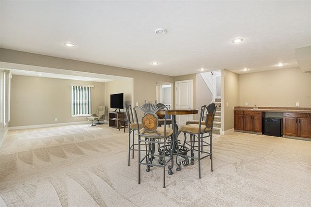 3125 Meadow Hills Drive, Middleville, MI 49333