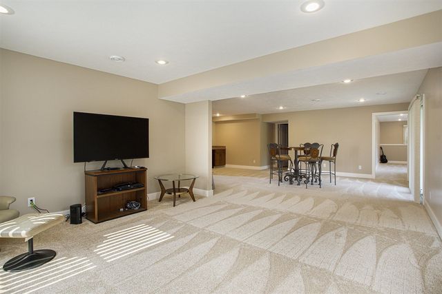 3125 Meadow Hills Drive, Middleville, MI 49333