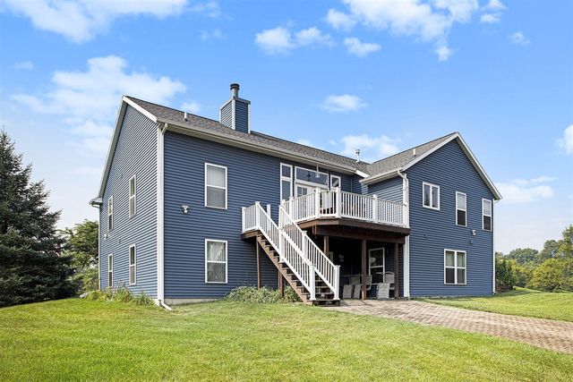 3125 Meadow Hills Drive, Middleville, MI 49333