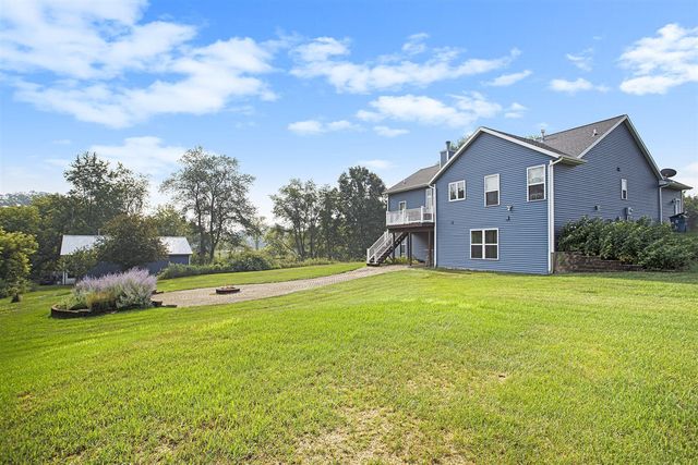 3125 Meadow Hills Drive, Middleville, MI 49333