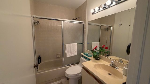 8232 Waterline Drive, Boynton Beach, FL 33472