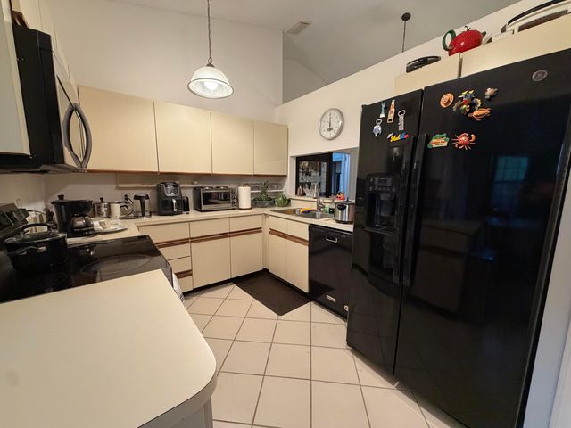 8232 Waterline Drive, Boynton Beach, FL 33472