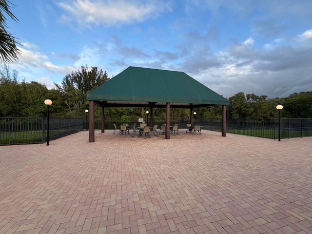 8232 Waterline Drive, Boynton Beach, FL 33472