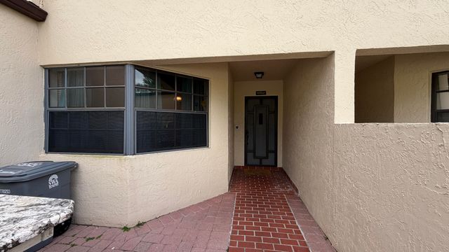 8232 Waterline Drive, Boynton Beach, FL 33472