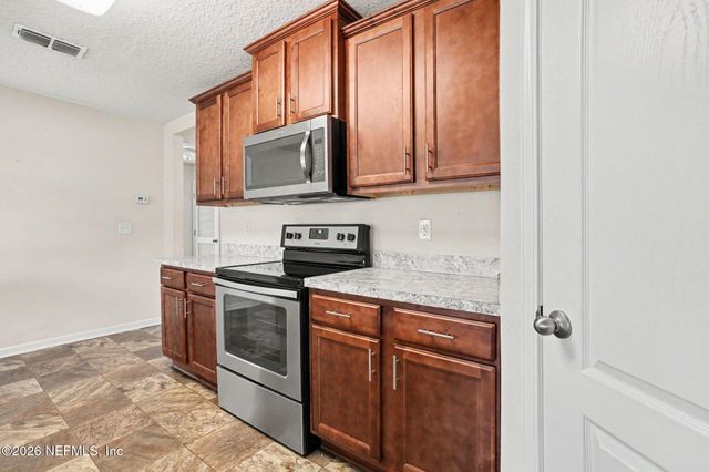 7151 BEDFORDSHIRE Lane, Jacksonville, FL 32219