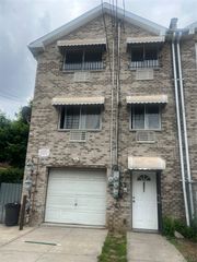 3941 Laconia Avenue, Bronx, NY 10466