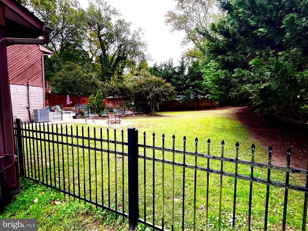 443 W MAPLE RD, Linthicum Heights, MD 21090