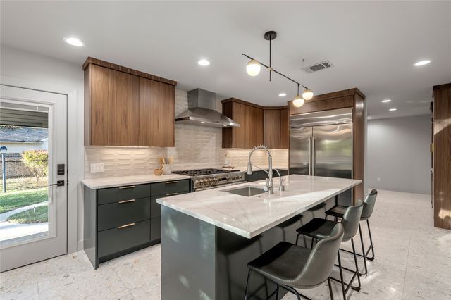 3400 Macarthur Drive, Waco, TX 76708