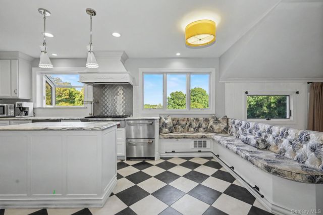 76 Eleanor Drive, Mahopac, NY 10541
