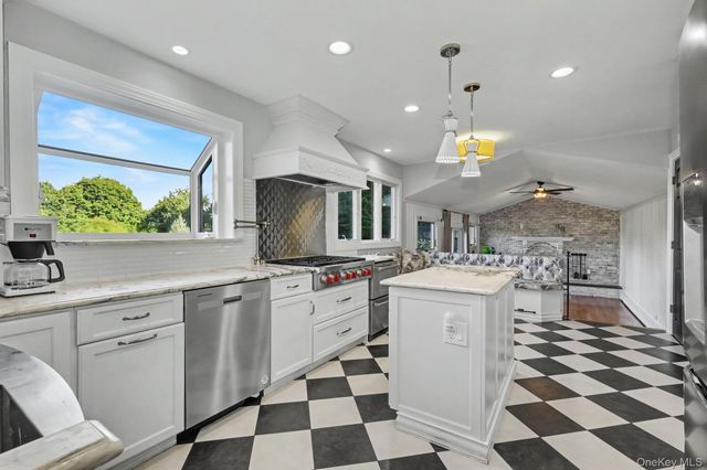 76 Eleanor Drive, Mahopac, NY 10541