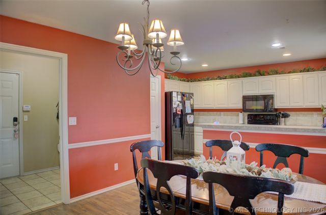 1102 E 146th Place S, Glenpool, OK 74033