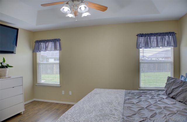 1102 E 146th Place S, Glenpool, OK 74033