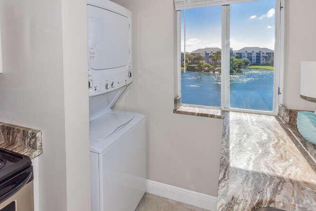 353 S Us Highway 1 A408, Jupiter, FL 33477