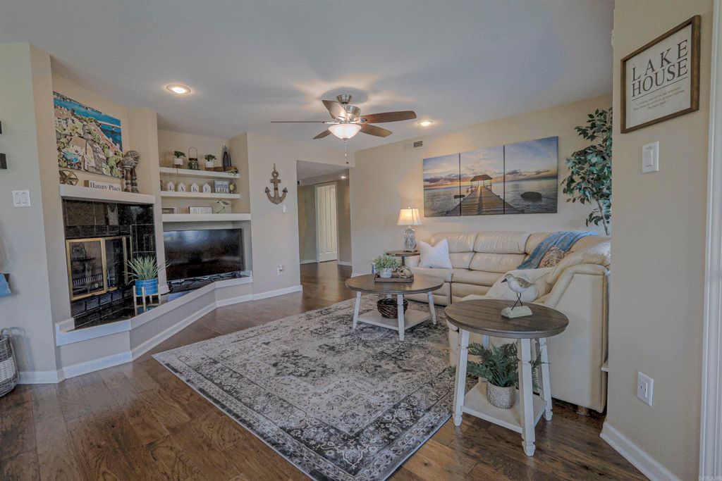 101 Long Island Dr Drive # 1001, Hot Springs, AR 71913