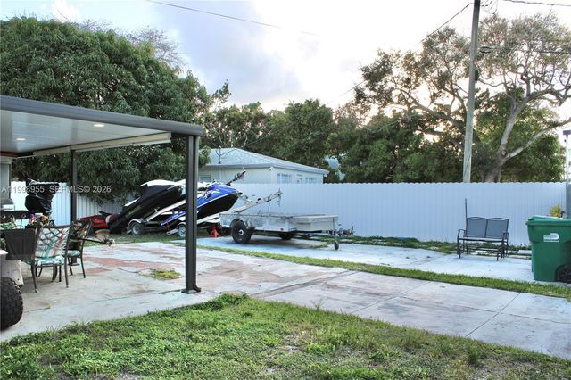 17710 SW 102nd Avenue, Miami, FL 33157